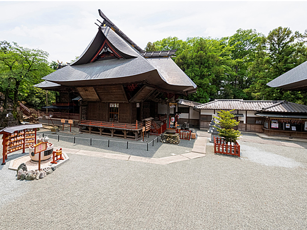 産泰神社 外観２