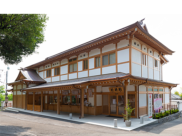 産泰神社 外観３