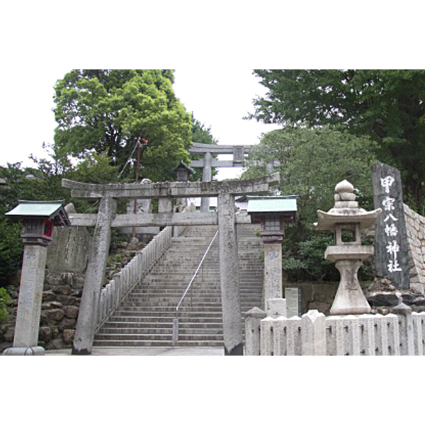 甲宗八幡宮 外観１