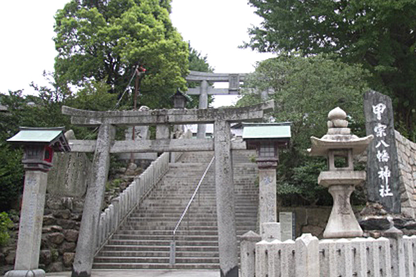 甲宗八幡宮 スポット１