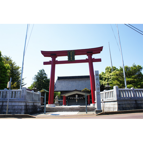 越中護国八幡宮 外観１