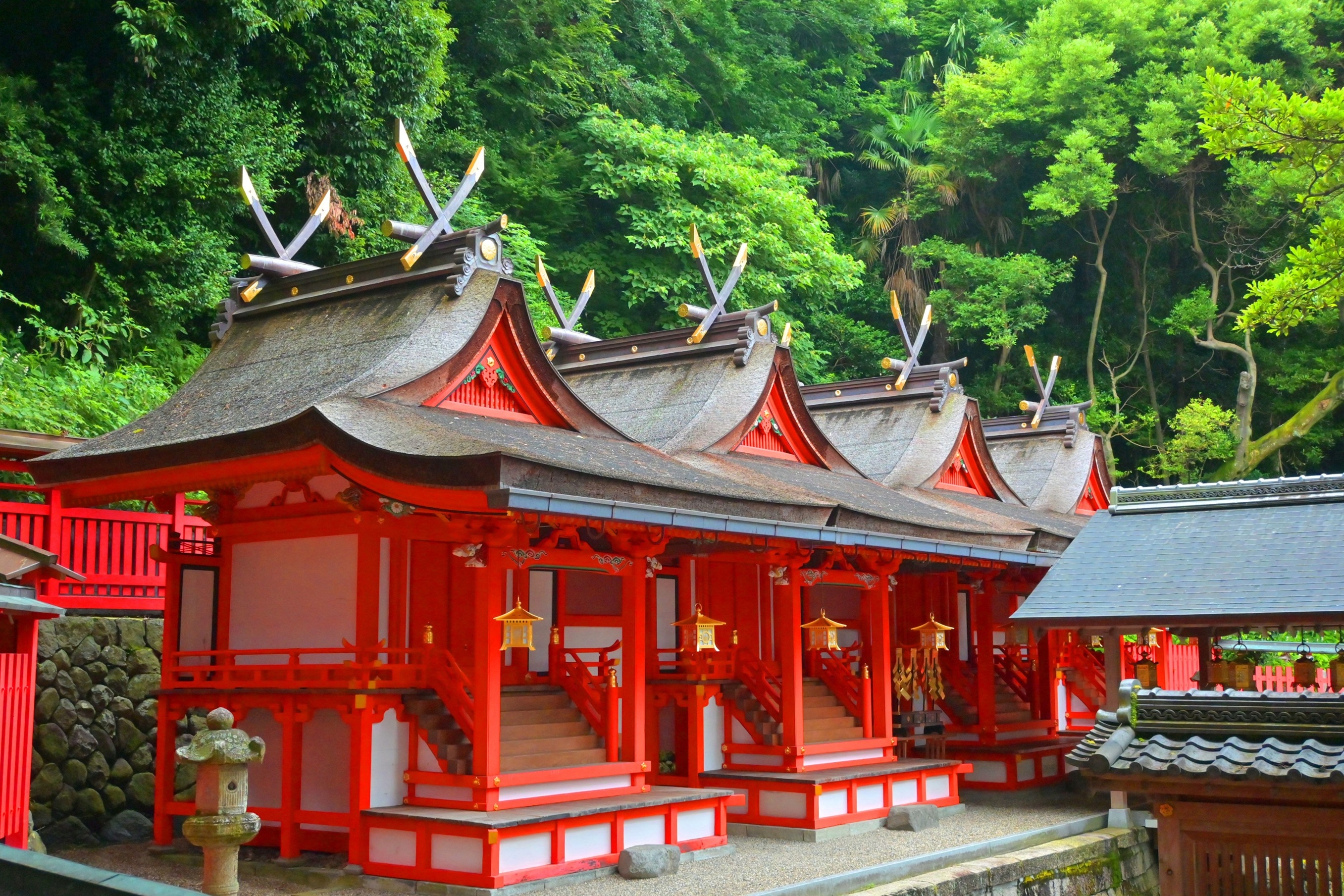 枚岡神社 外観２
